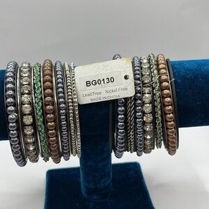 Bracelet Lot 24 Bracelet Faux Pearl Rhinestones Black and Silver Tone Bangle